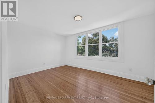 229 Park Row S, Hamilton, ON 