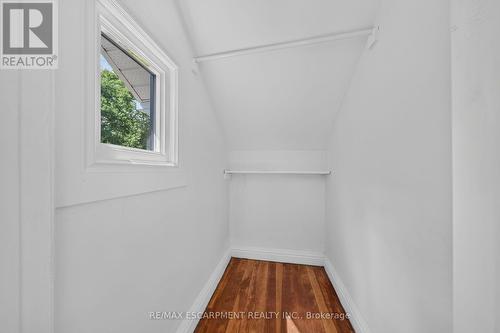 229 Park Row S, Hamilton, ON 