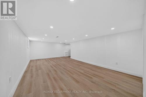 229 Park Row S, Hamilton, ON 