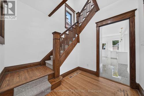 229 Park Row S, Hamilton, ON 