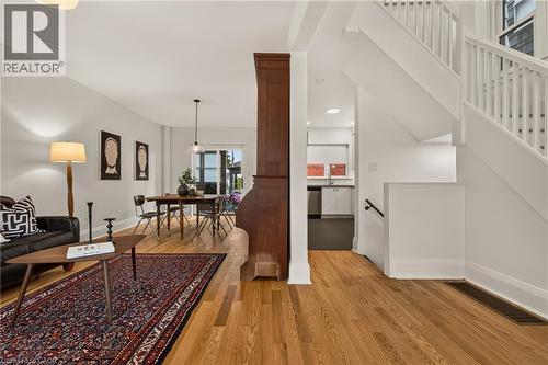 39 Campbell Avenue, Hamilton, ON 