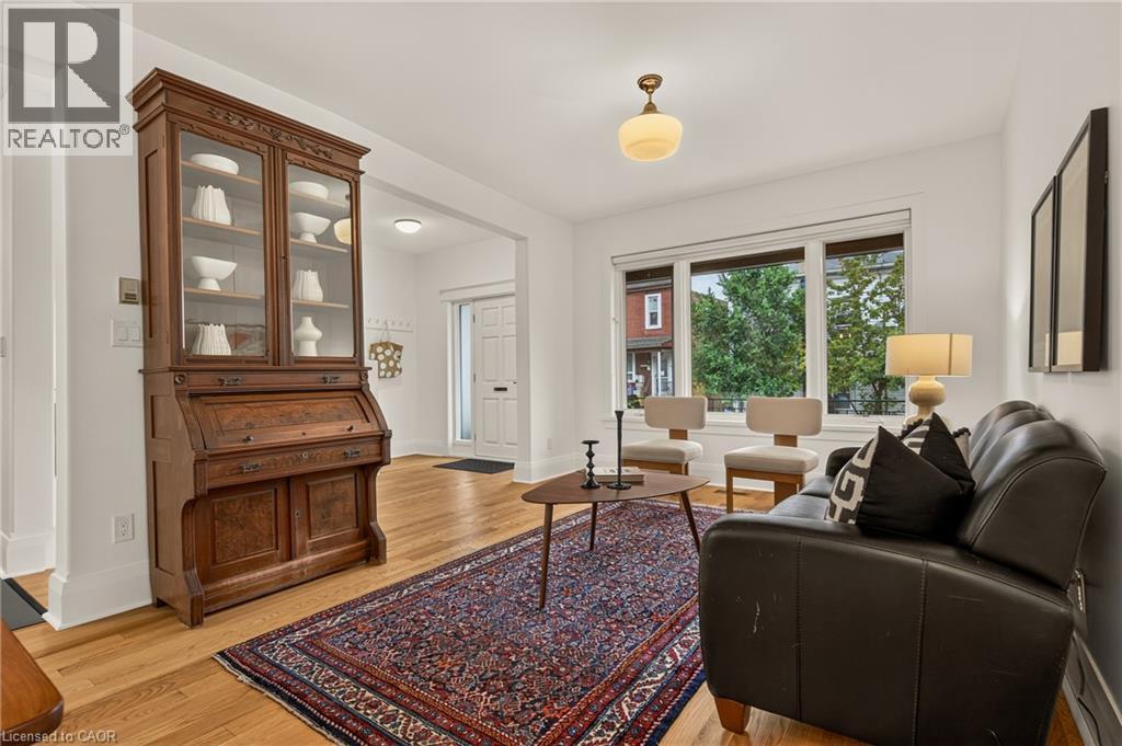 39 Campbell Avenue, Hamilton, ON