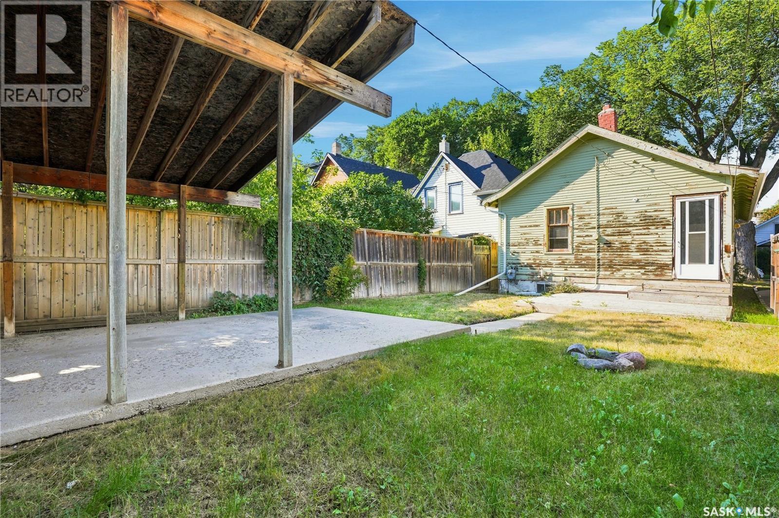 526 7Th Street E, Saskatoon, SK