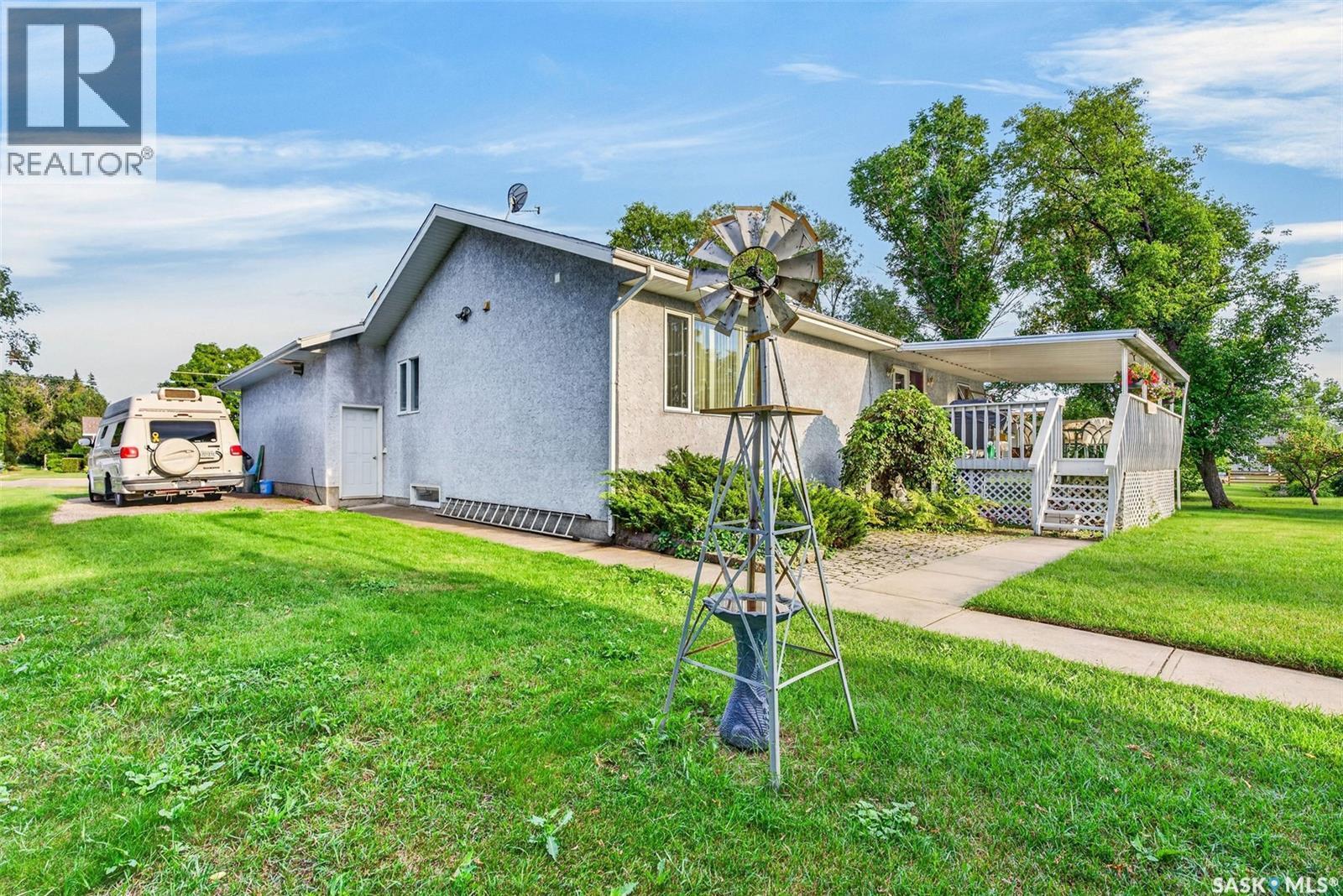 720 6Th Avenue, Rosthern, SK