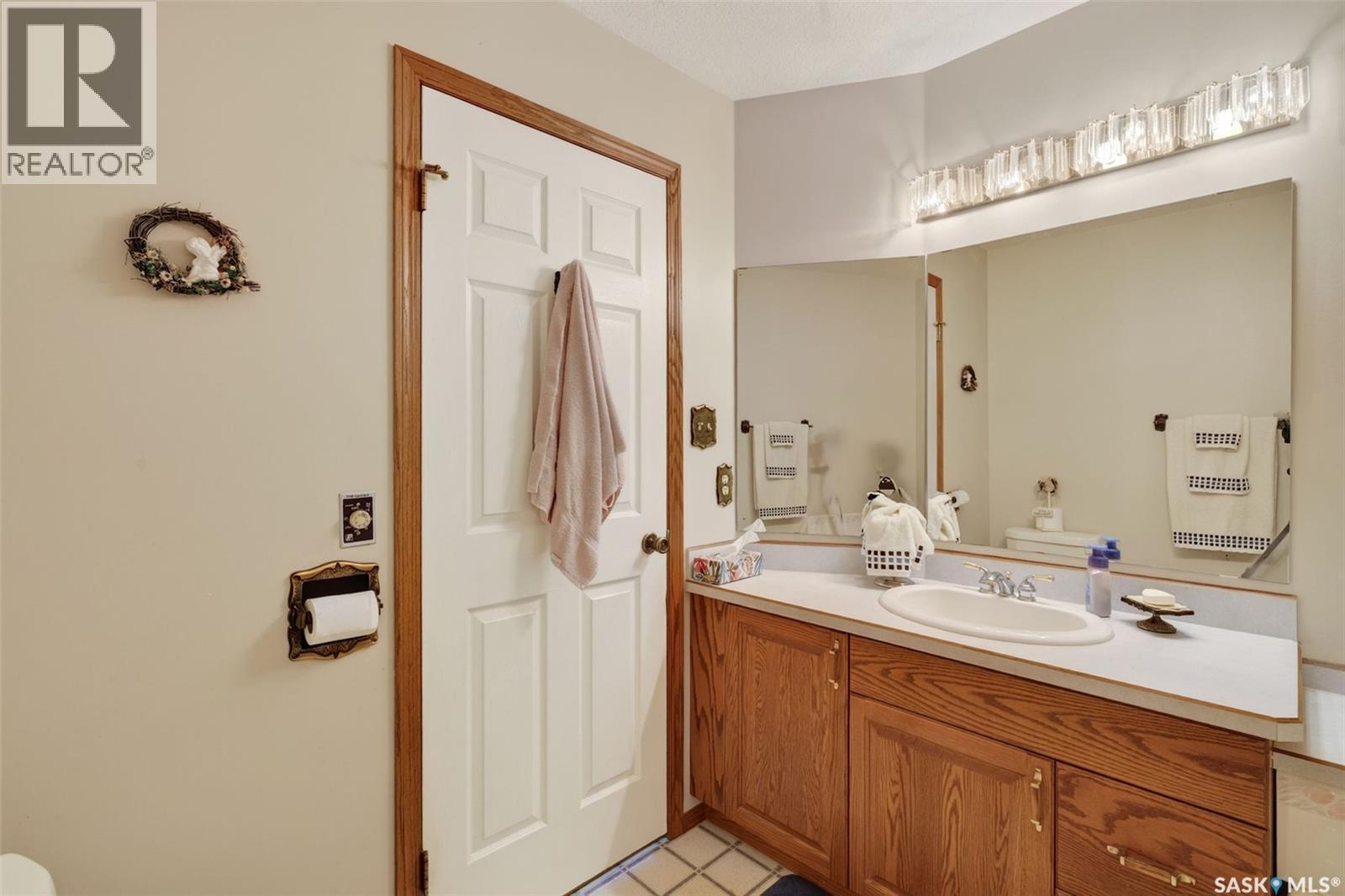 720 6Th Avenue, Rosthern, SK