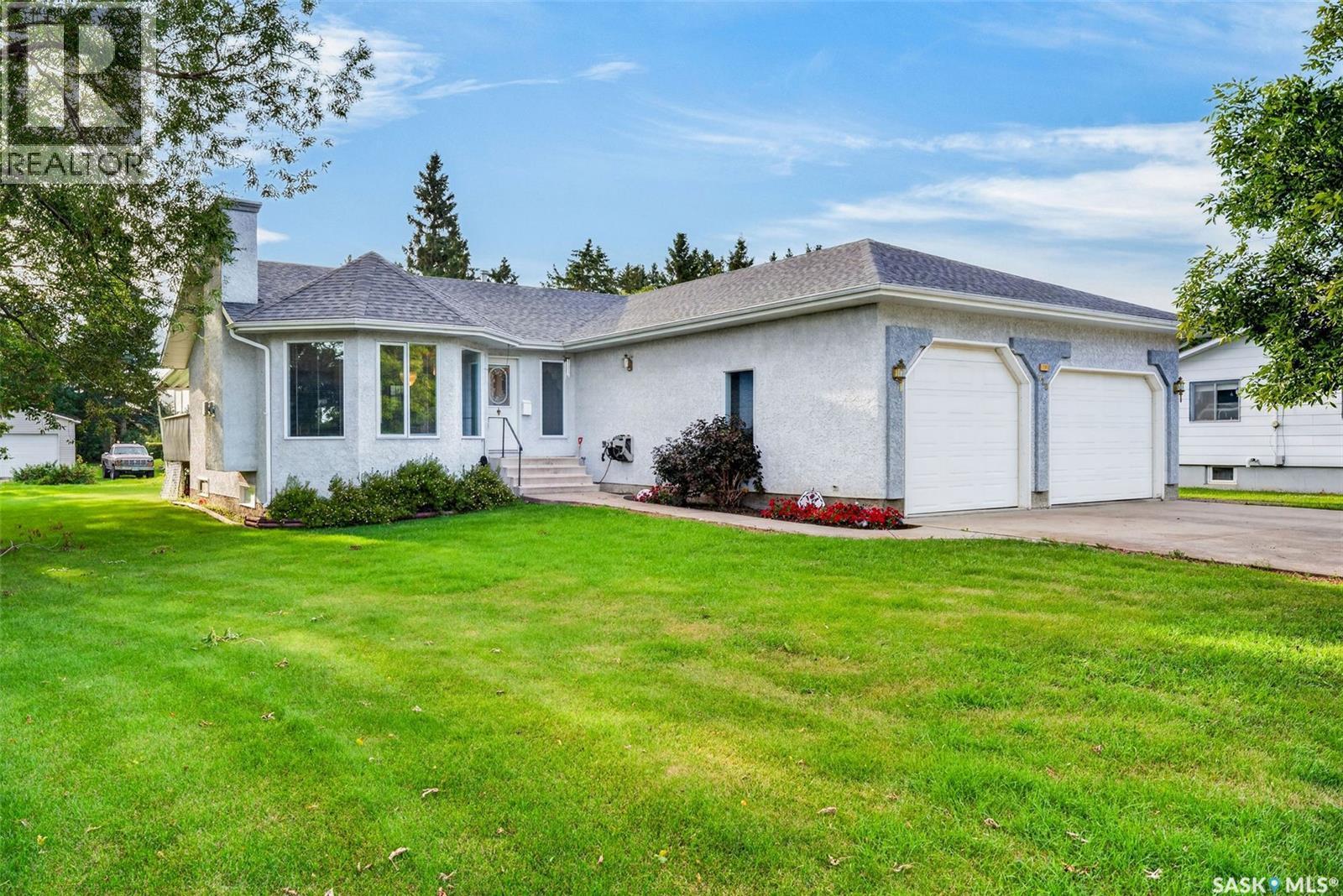 720 6Th Avenue, Rosthern, SK
