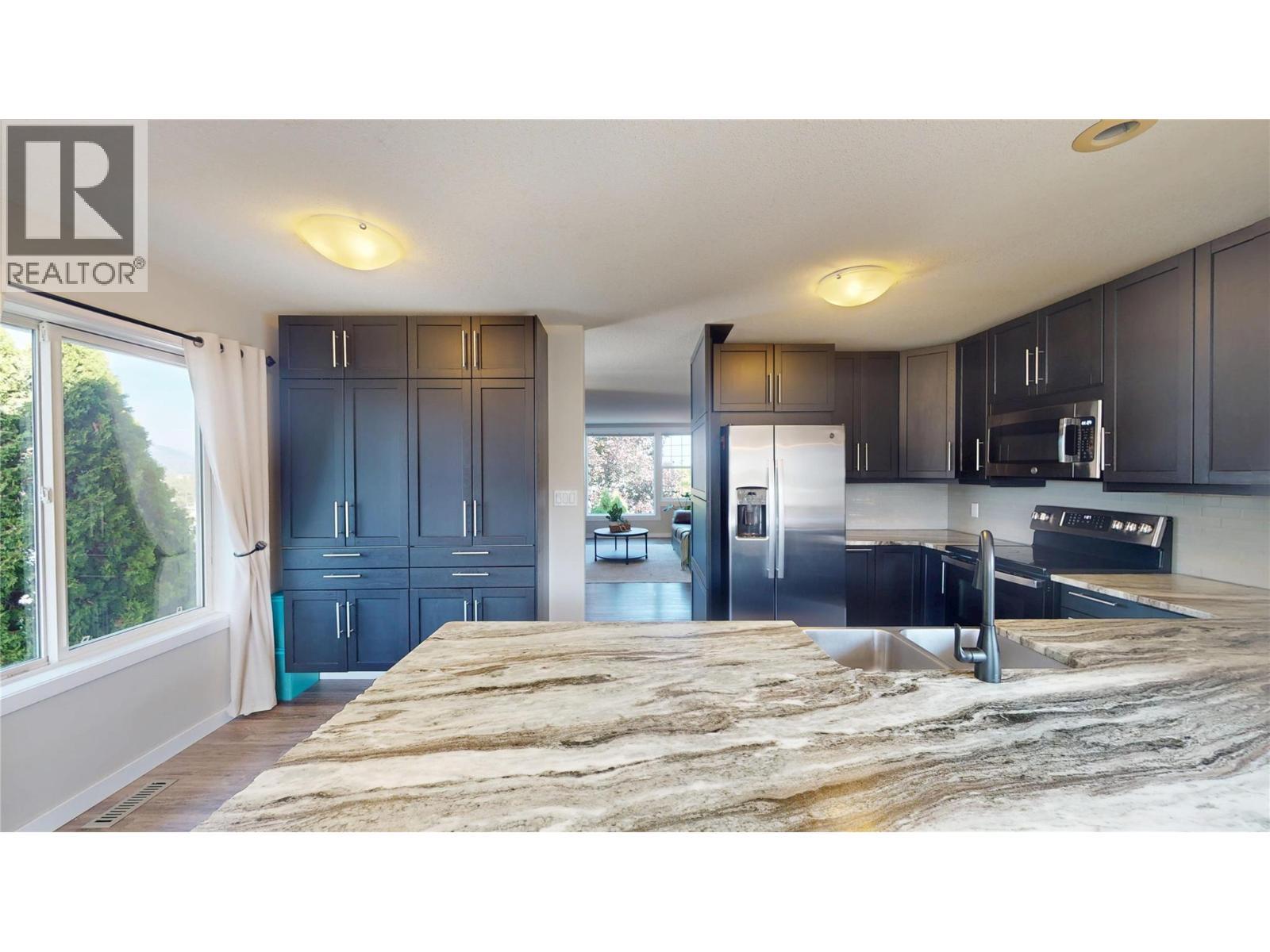 1643 Staple Crescent, Cranbrook, BC