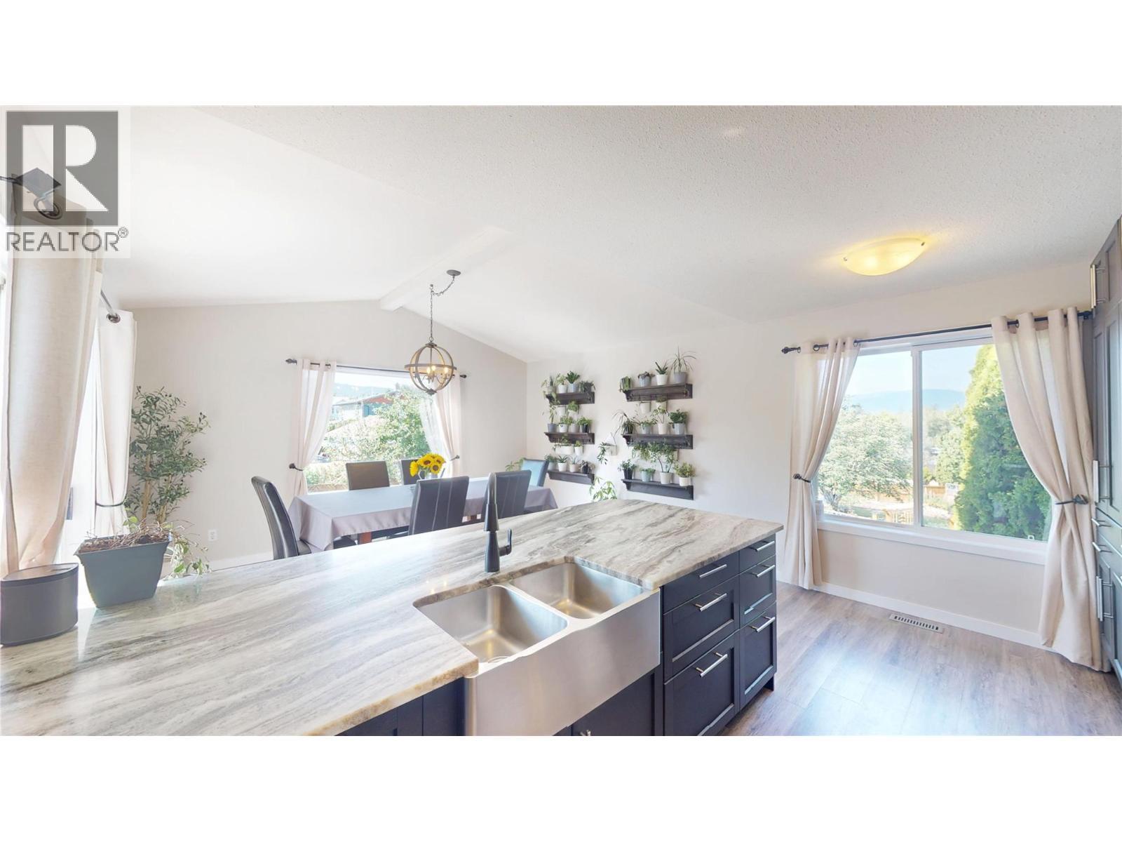 1643 Staple Crescent, Cranbrook, BC