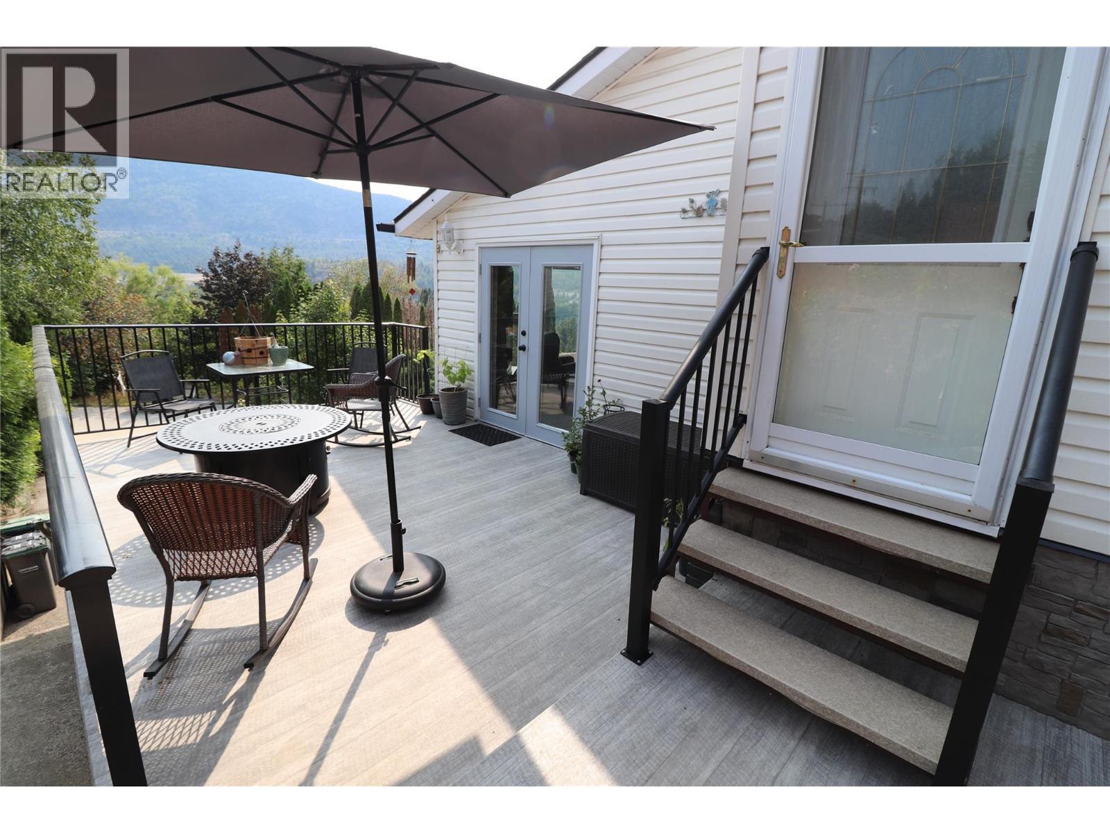 3702 9Th Avenue, Castlegar, BC