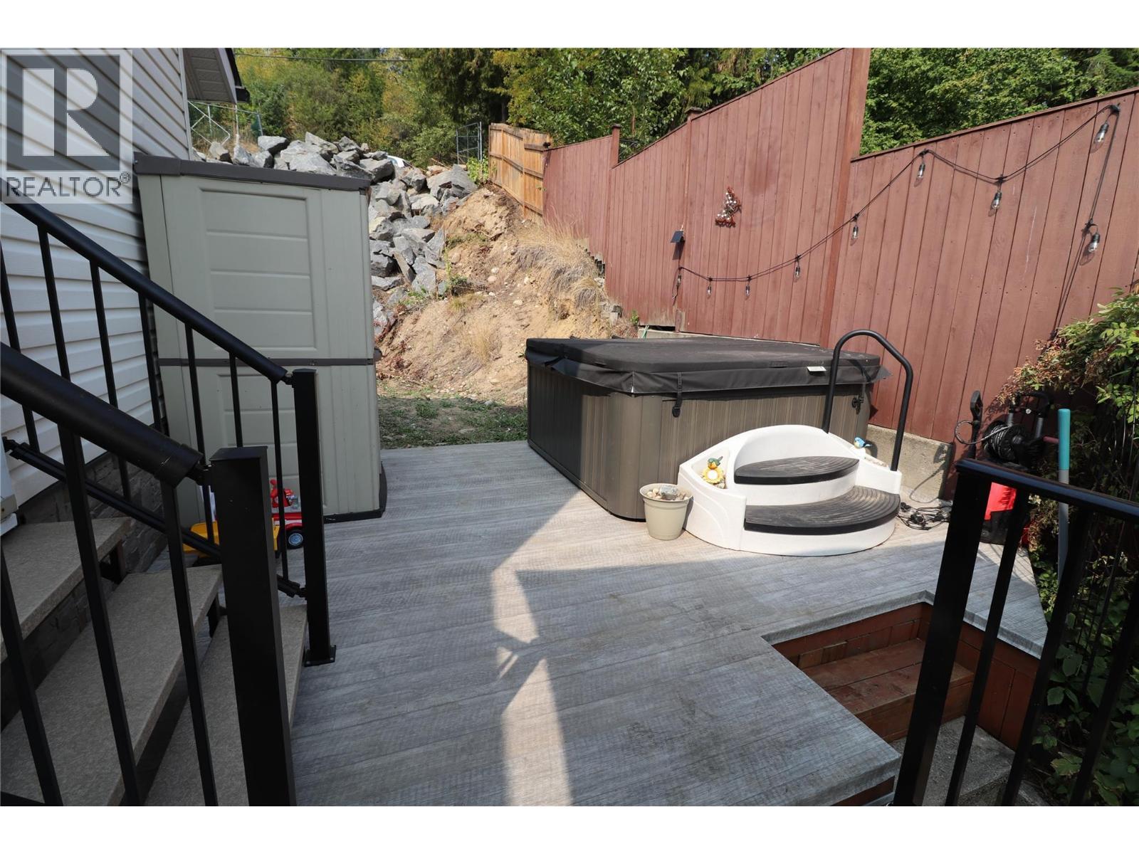 3702 9Th Avenue, Castlegar, BC
