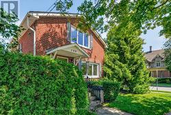 208 ALBERT STREET Cobourg, ON K9A 2R7