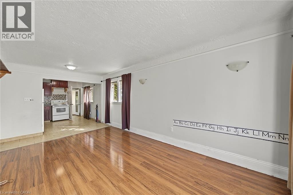 270 Weir Street N, Hamilton, ON