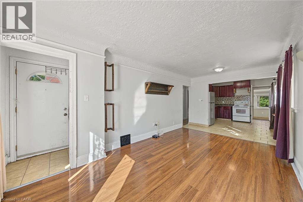 270 Weir Street N, Hamilton, ON