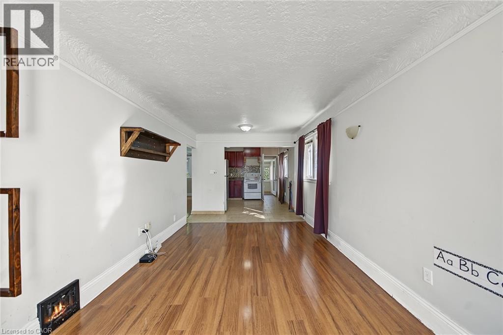 270 Weir Street N, Hamilton, ON