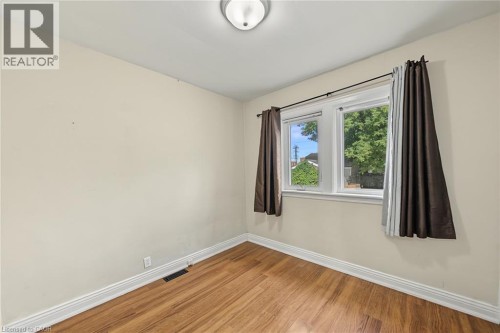 270 Weir Street N, Hamilton, ON 