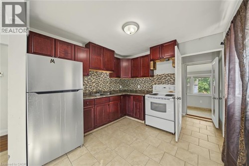 270 Weir Street N, Hamilton, ON 