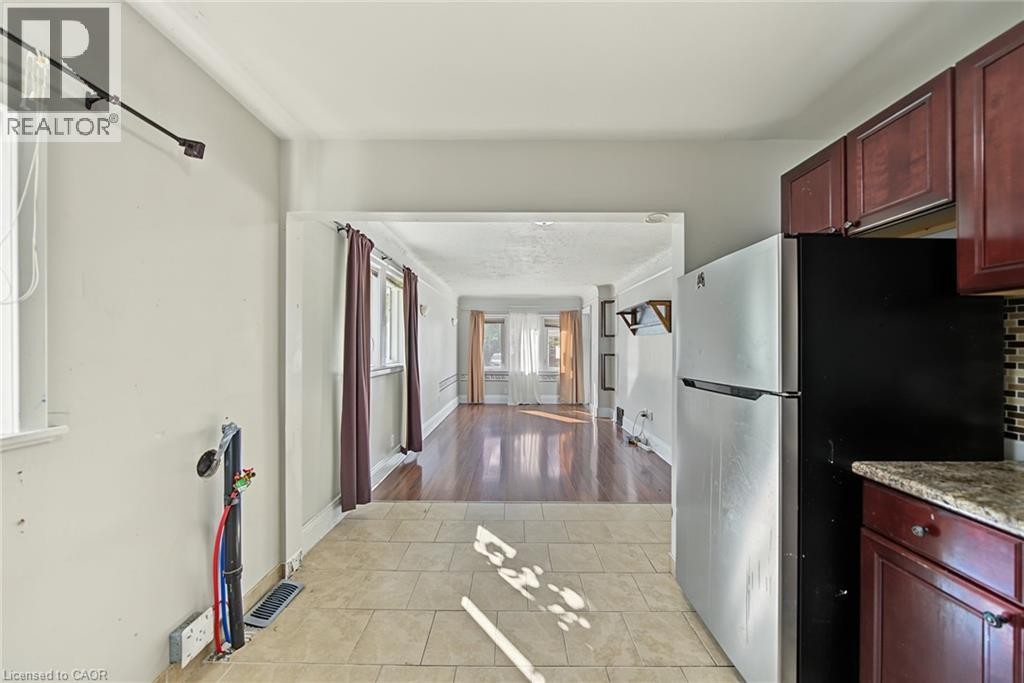 270 Weir Street N, Hamilton, ON