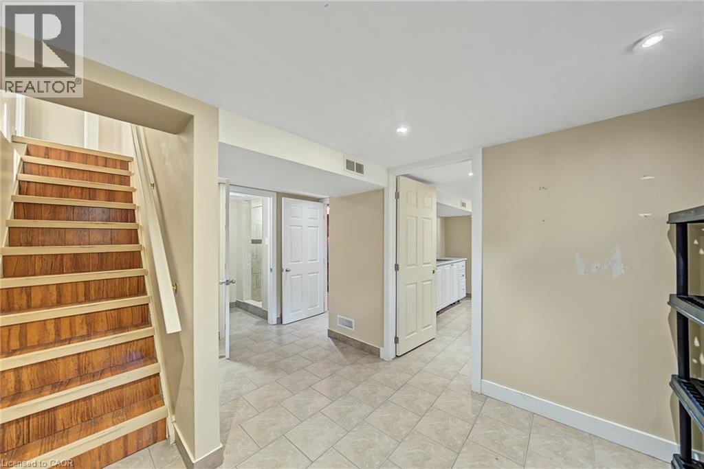 270 Weir Street N, Hamilton, ON