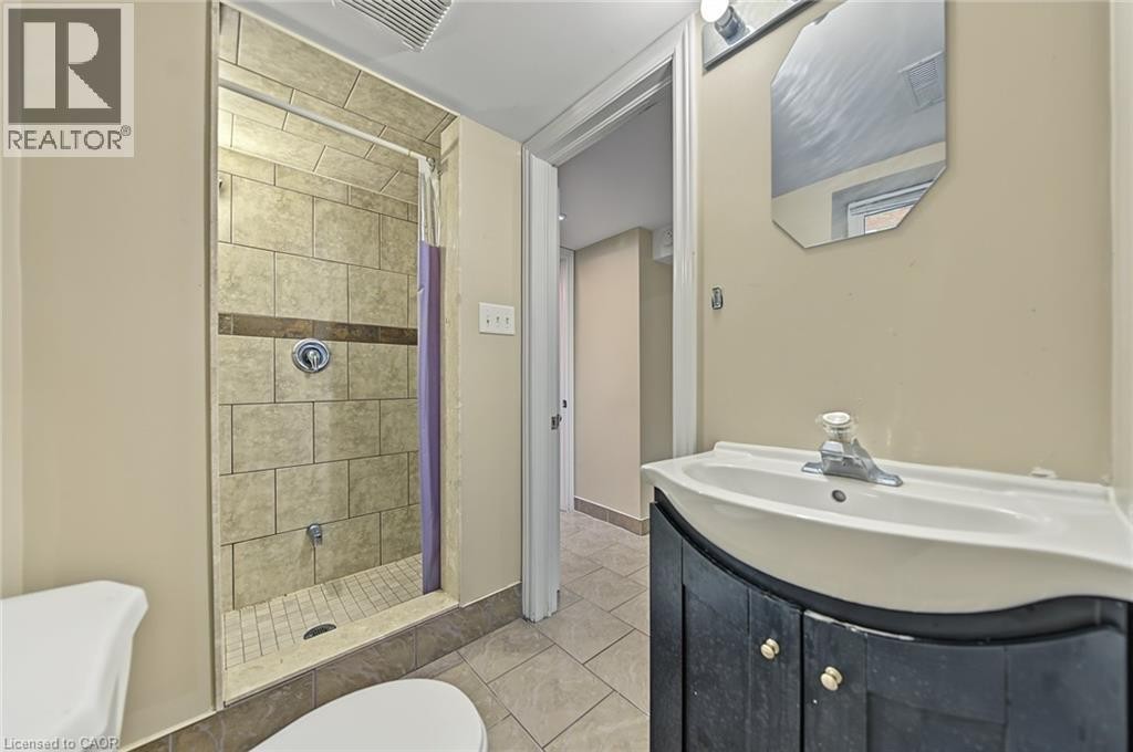 270 Weir Street N, Hamilton, ON