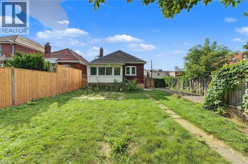 270 Weir Street N, Hamilton, ON 