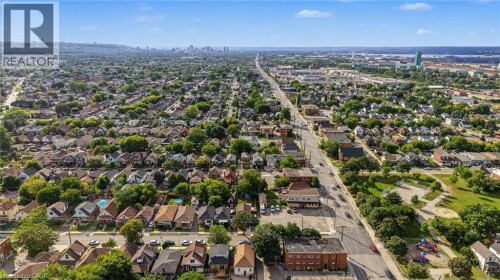 270 Weir Street N, Hamilton, ON 