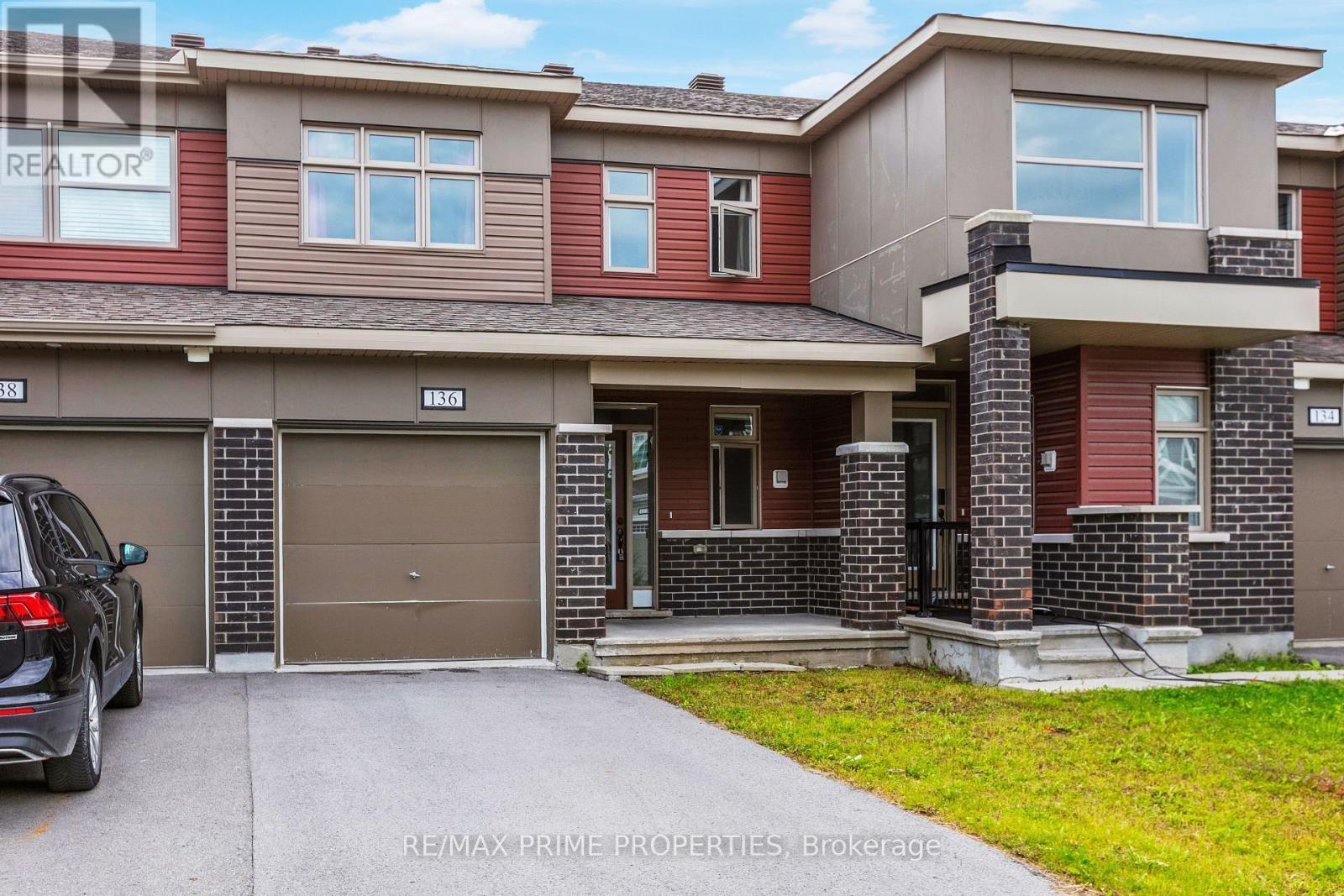 136 Lanceleaf Way, Ottawa, ON
