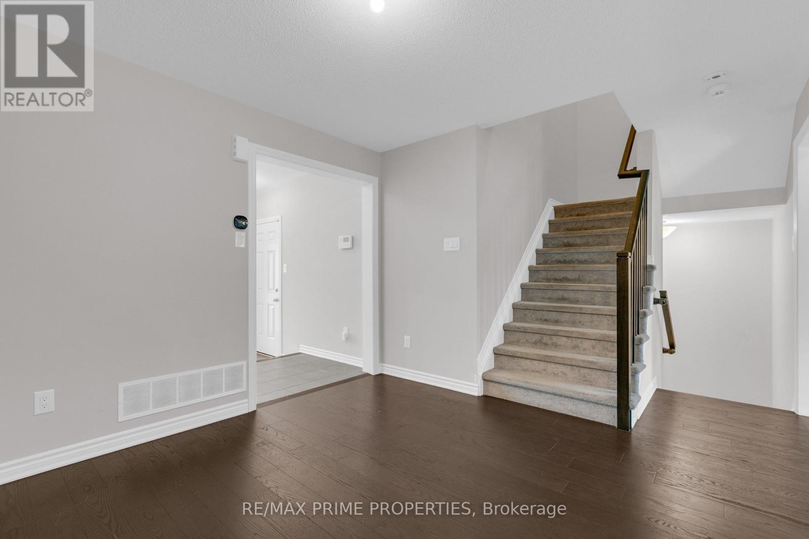 136 Lanceleaf Way, Ottawa, ON