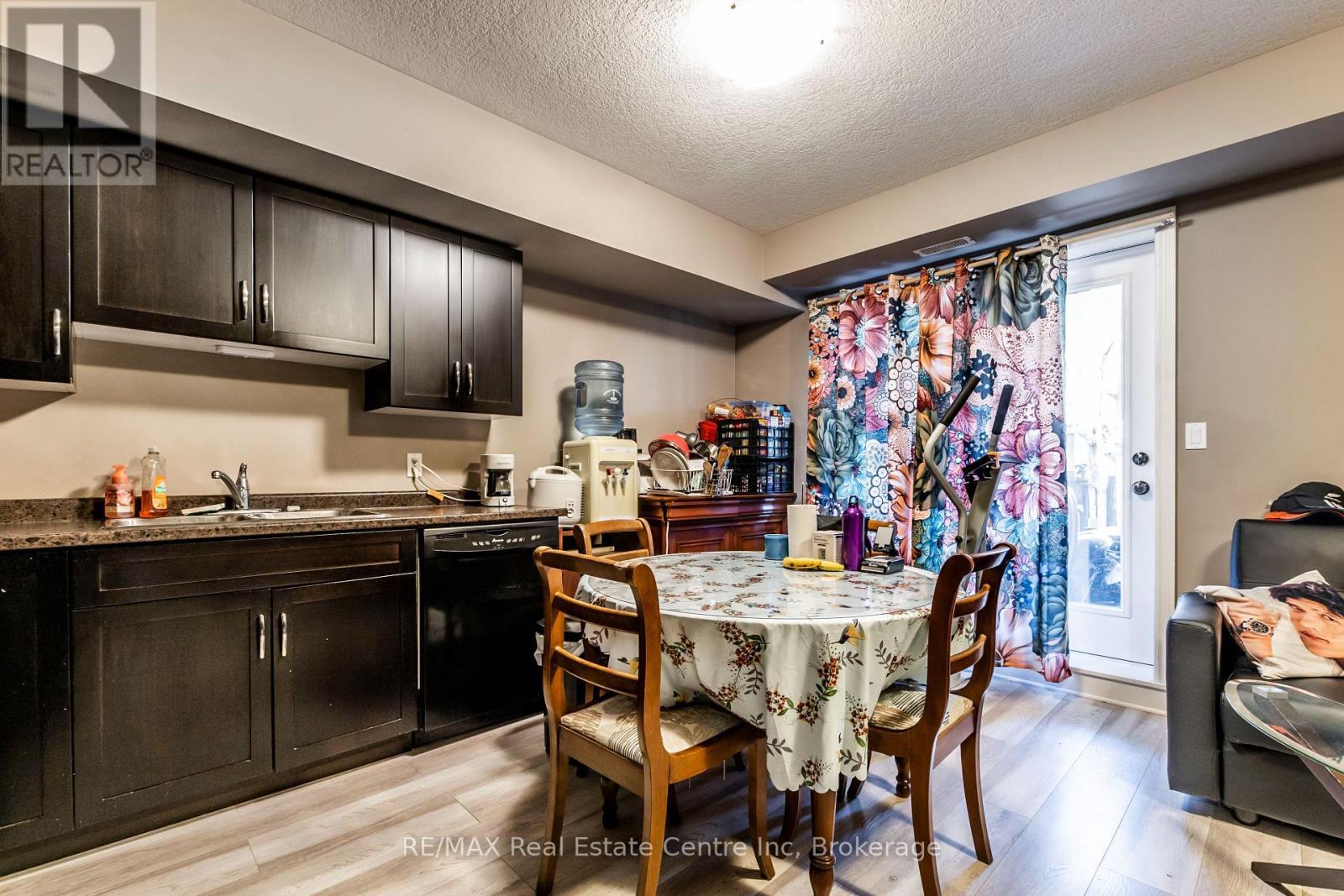 8B - 38 Howe Drive, Kitchener, ON