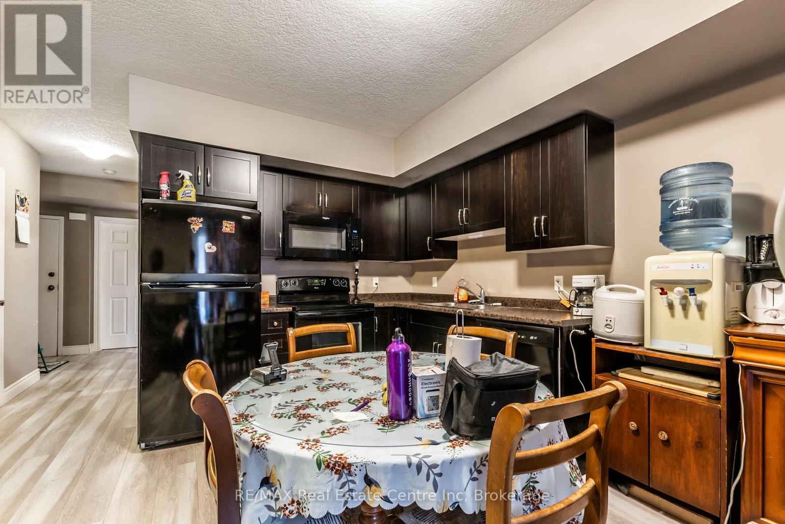8B - 38 Howe Drive, Kitchener, ON