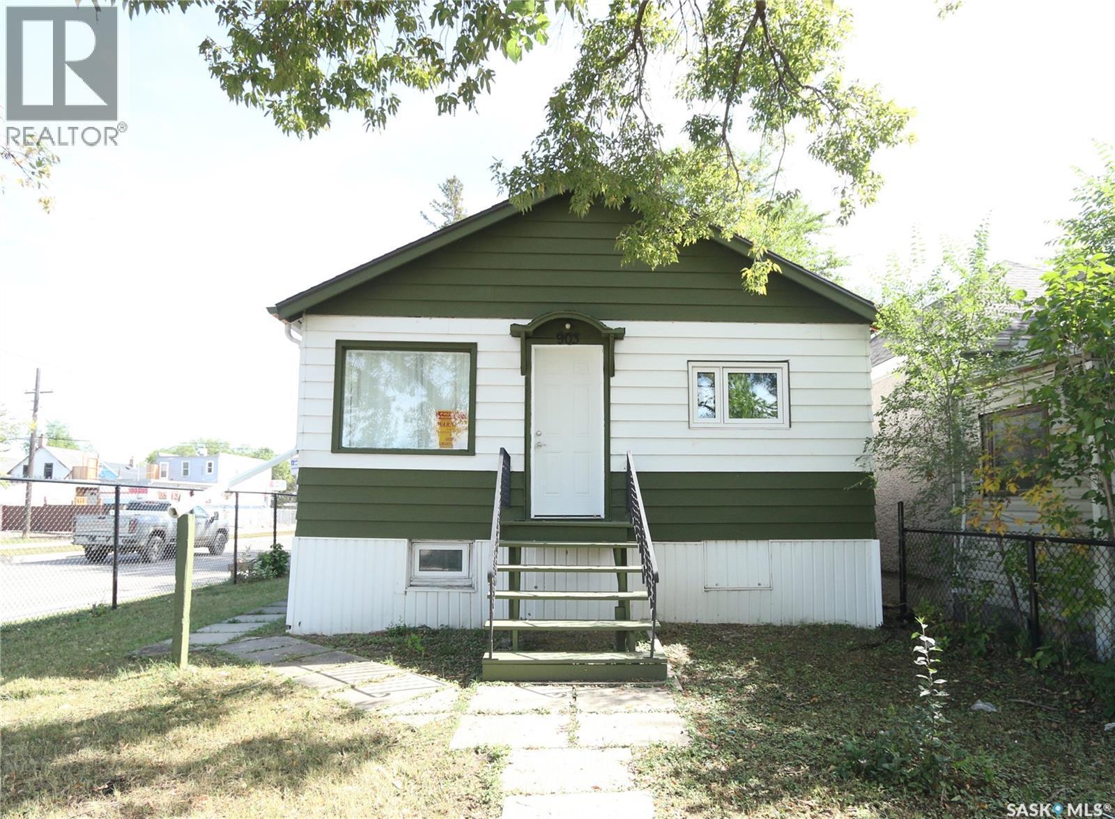 903 Robinson Street, Regina, SK