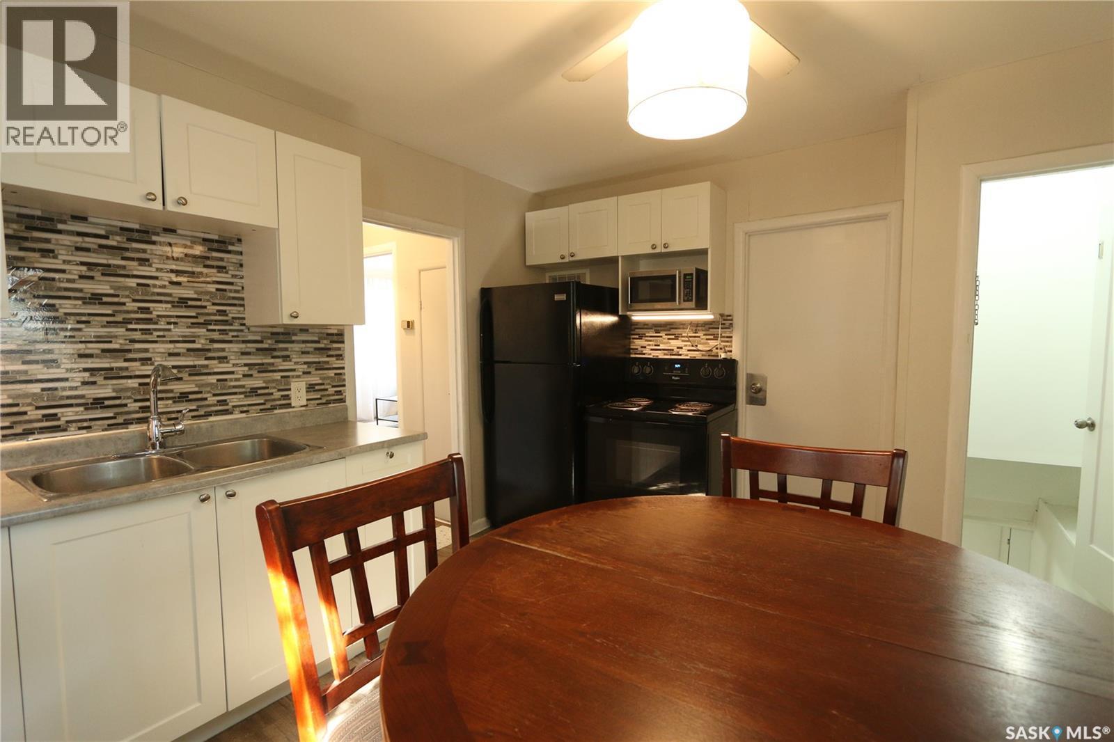 903 Robinson Street, Regina, SK
