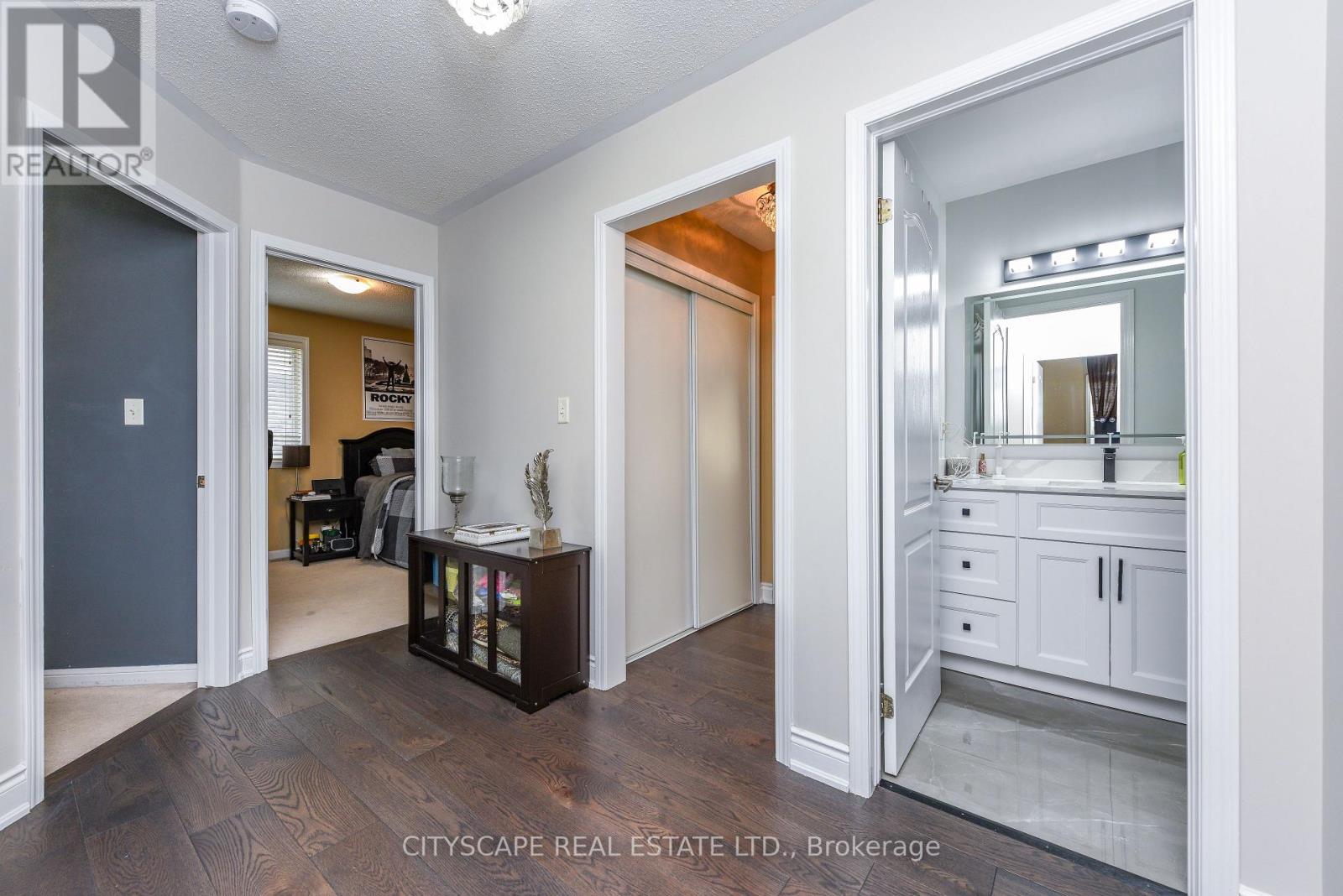 879 Bennett Boulevard, Milton, ON