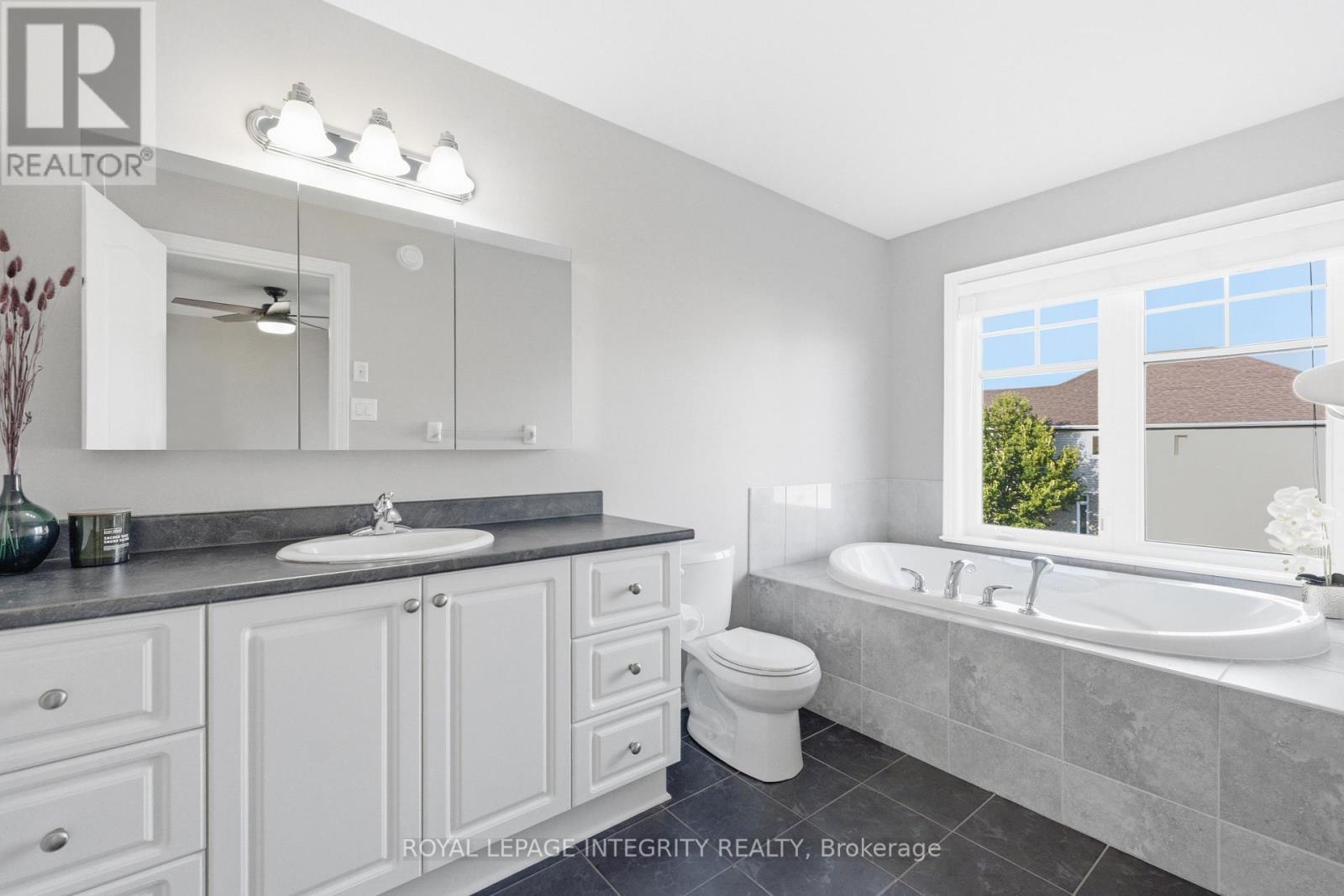 661 Willowmere Way, Ottawa, ON