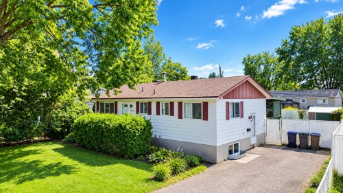 3545 Rue Isabelle  Laval (Fabreville), QC H7P 3N3