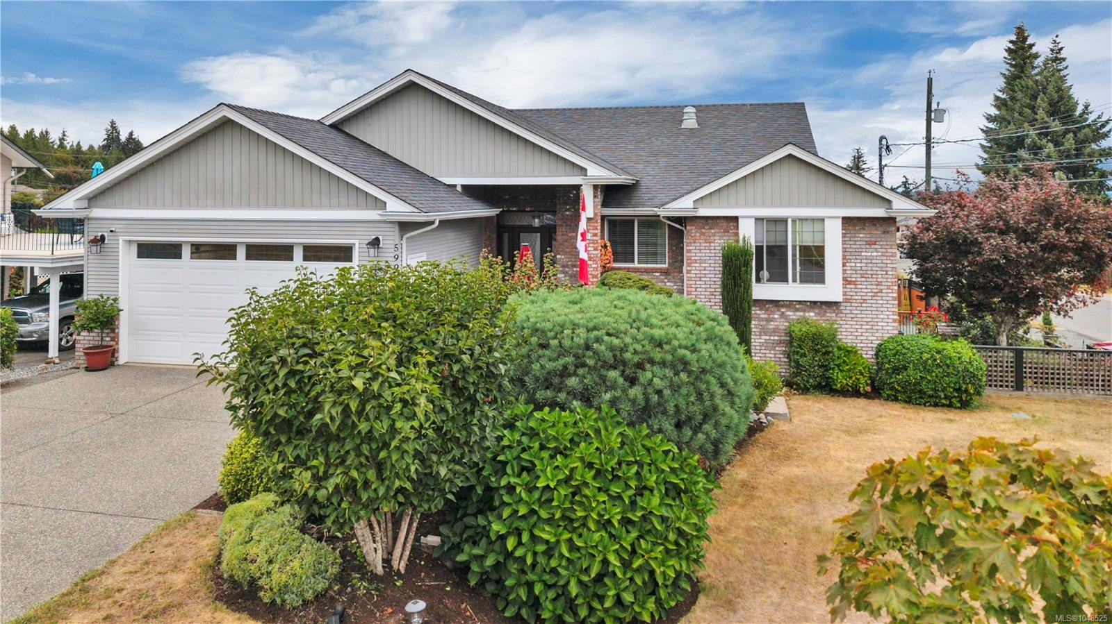599 Hillcrest Ave, Ladysmith, BC