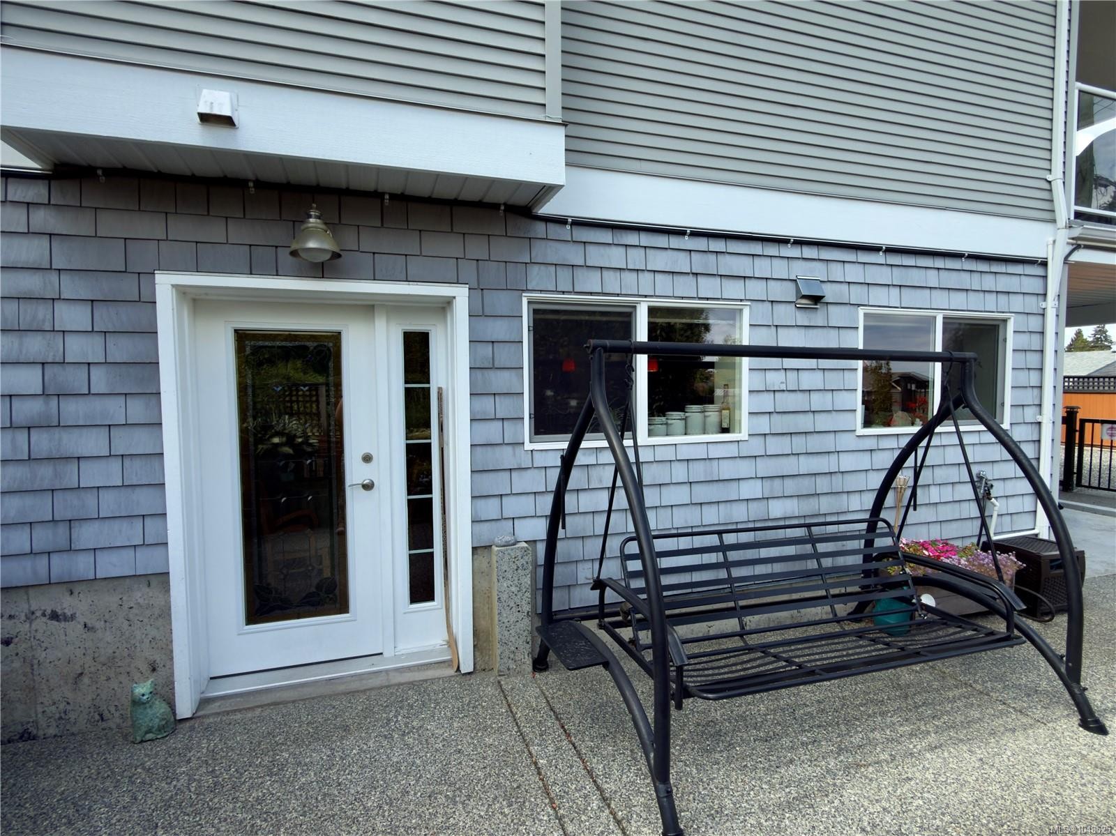 599 Hillcrest Ave, Ladysmith, BC