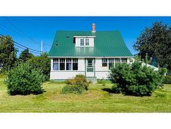 166 Main ST Canterbury, NB E6H 1M4