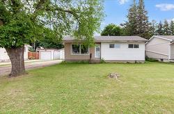 19 Oak CR Steinbach, MB R5G 0G3