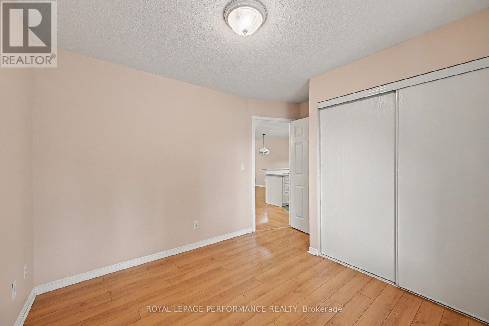 Plenty of closet space - 18 Daphne Crescent, Ottawa, ON