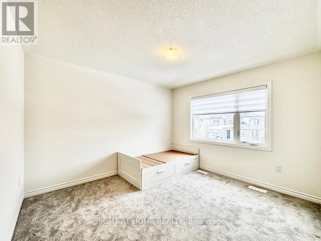 79 Calypso Avenue, Springwater, ON