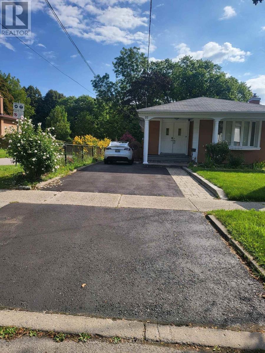 Bsmt - 37 Ravenview Drive, Toronto, ON