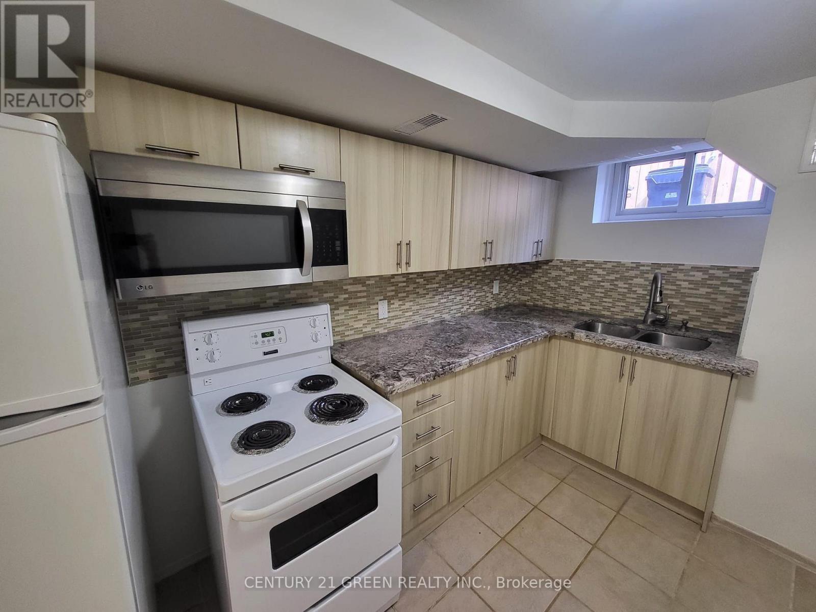 Bsmt - 37 Ravenview Drive, Toronto, ON
