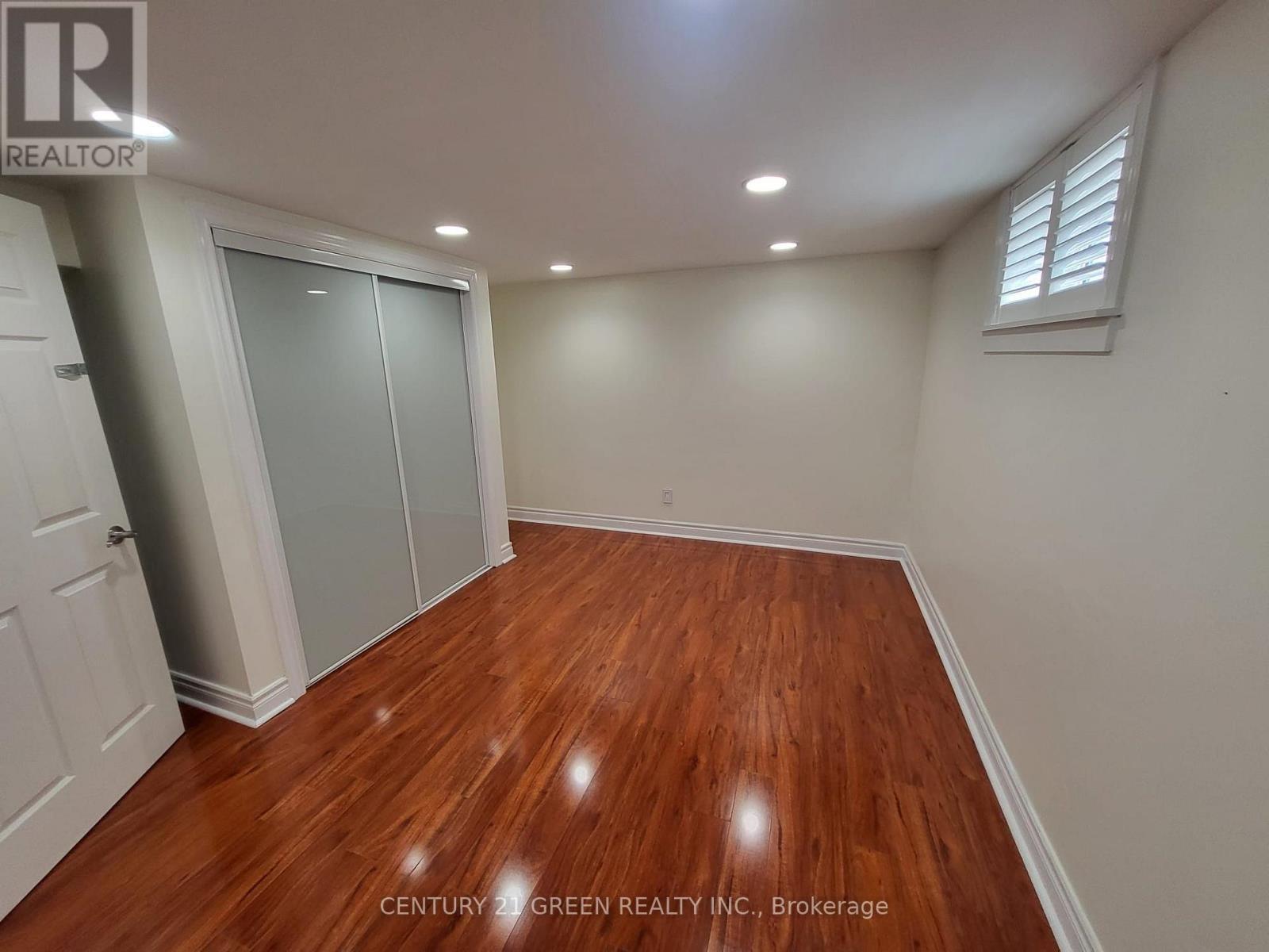 Bsmt - 37 Ravenview Drive, Toronto, ON