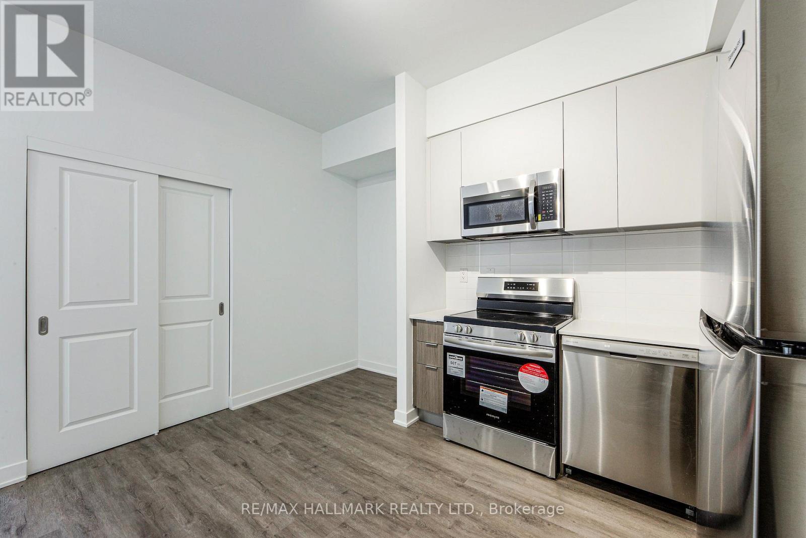 125 - 37 Danforth Road, Toronto, ON