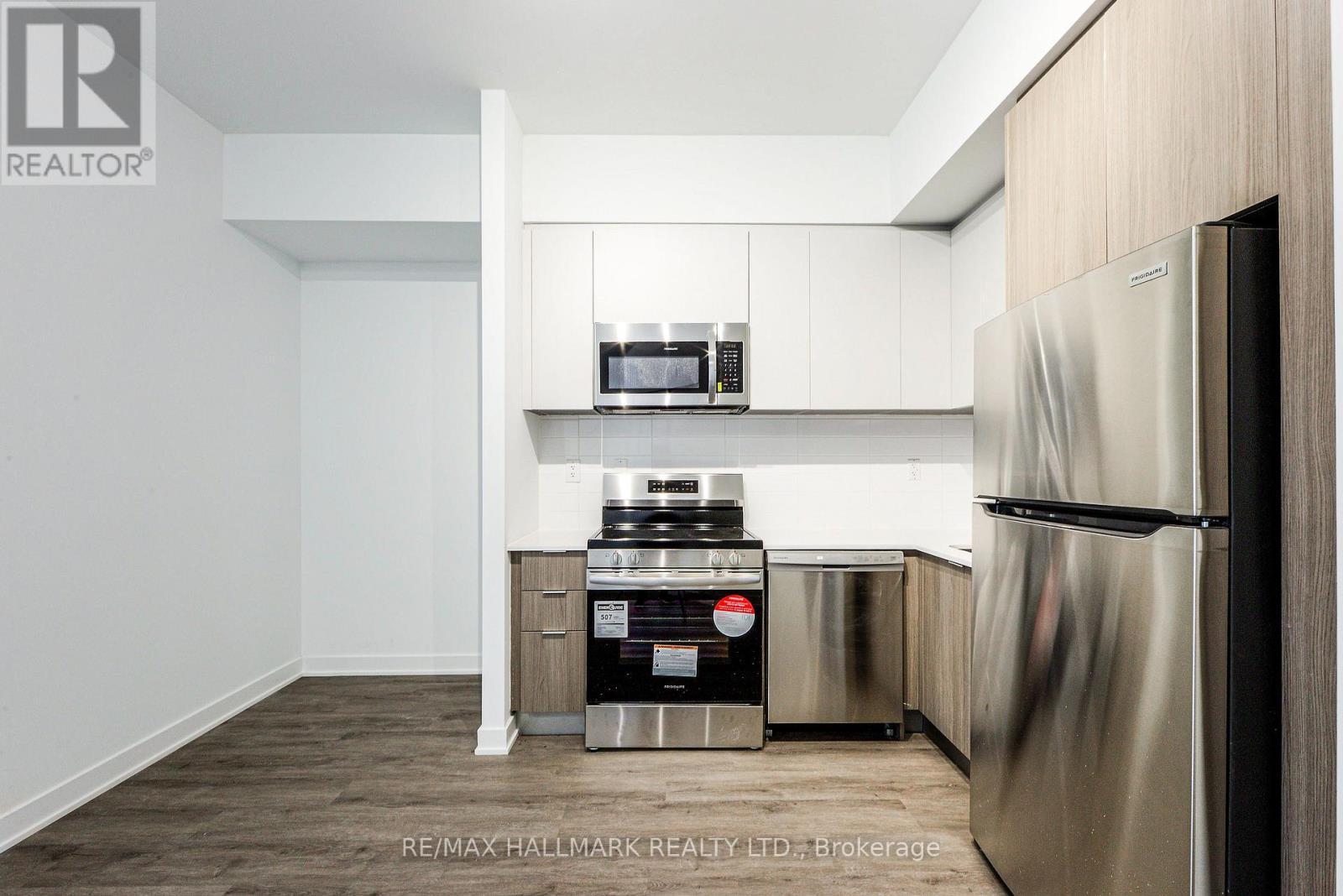125 - 37 Danforth Road, Toronto, ON