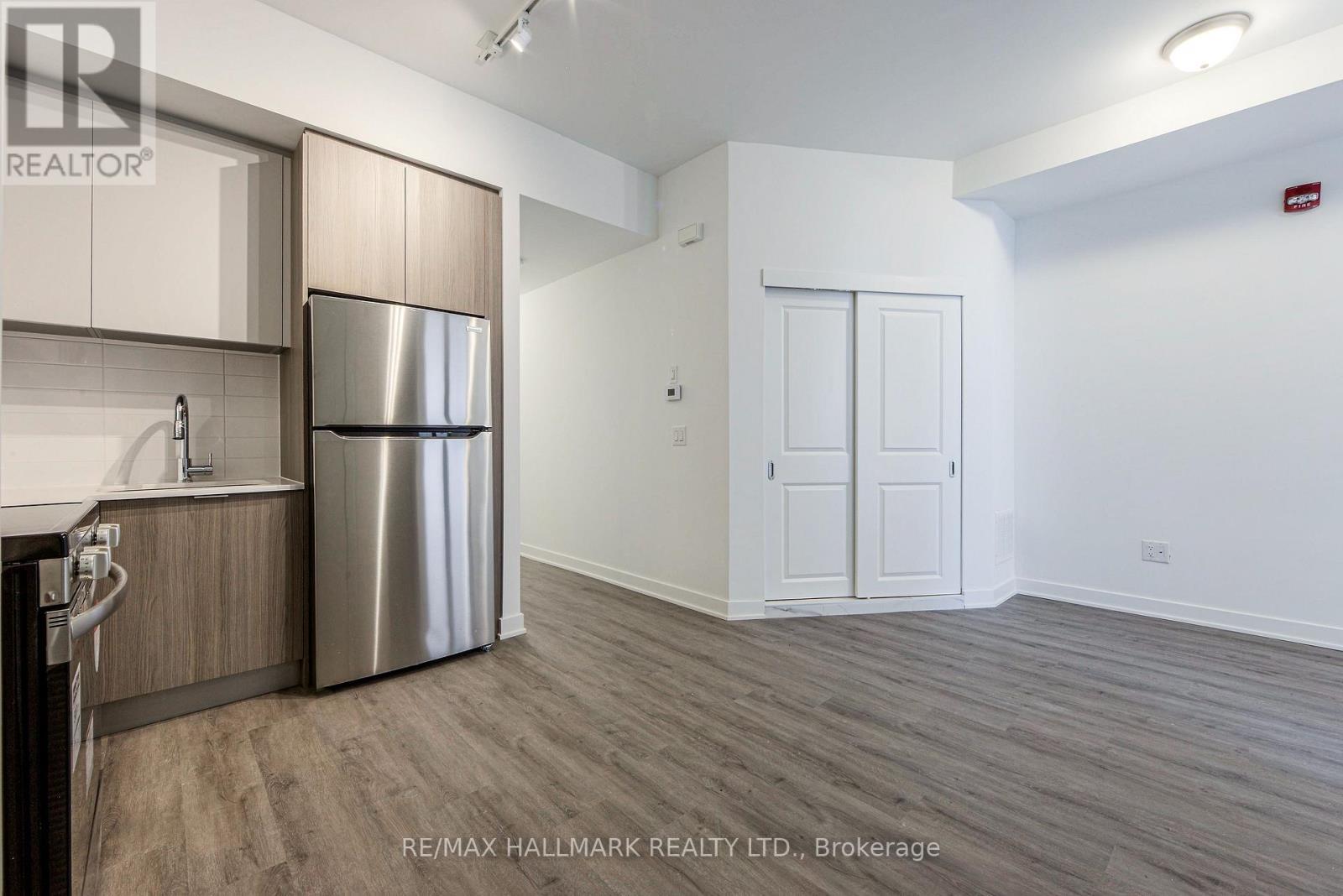 125 - 37 Danforth Road, Toronto, ON