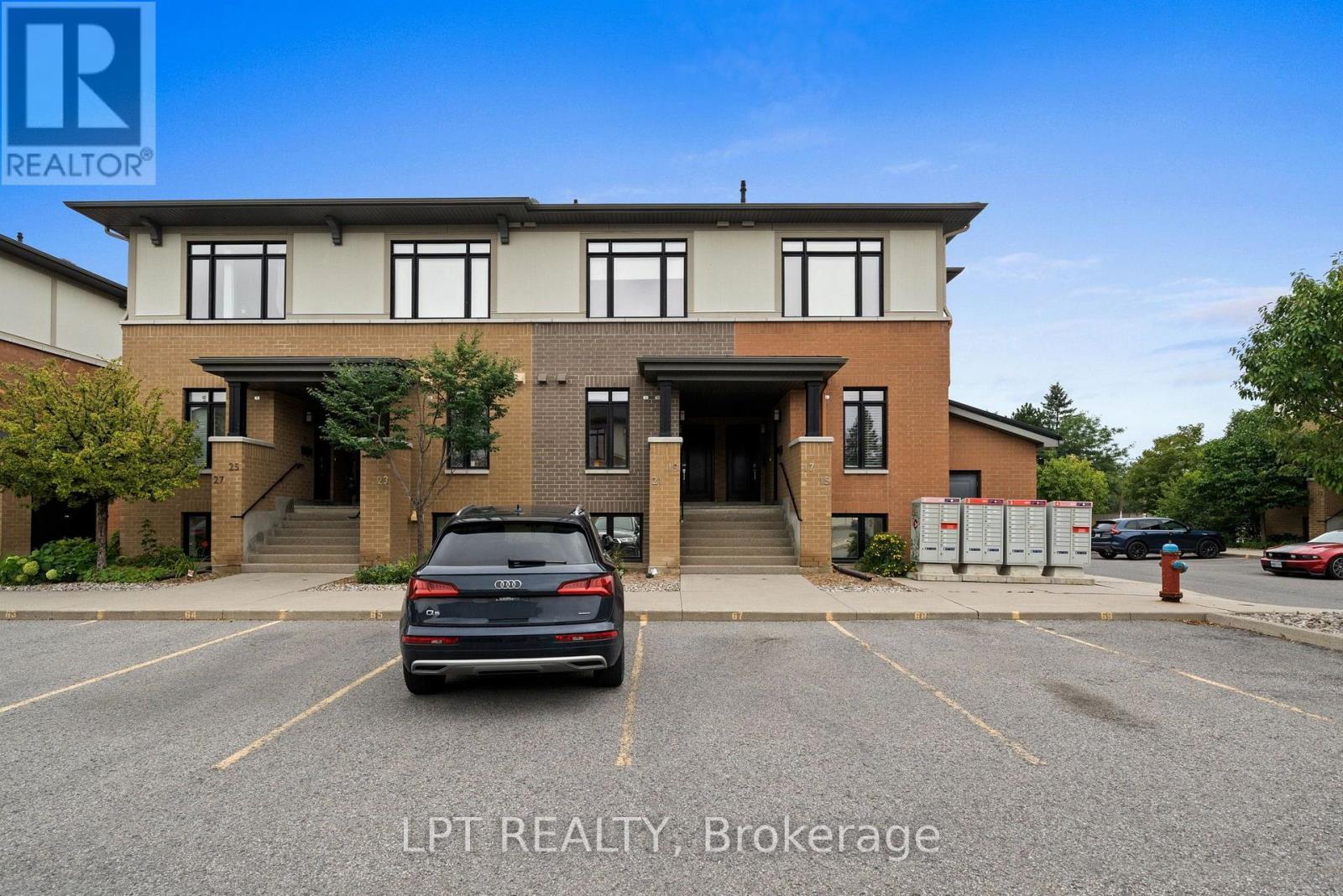 21 Bergeron Private, Ottawa, ON