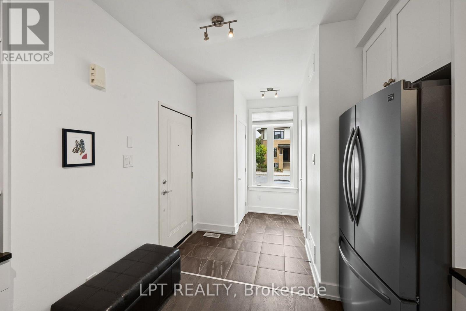 21 Bergeron Private, Ottawa, ON