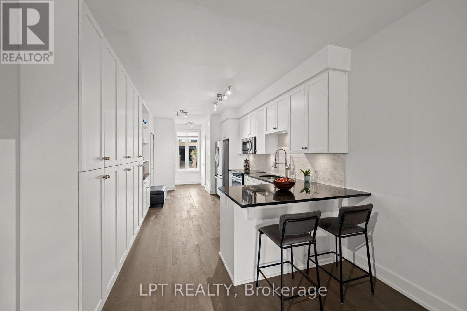 21 Bergeron Private, Ottawa, ON