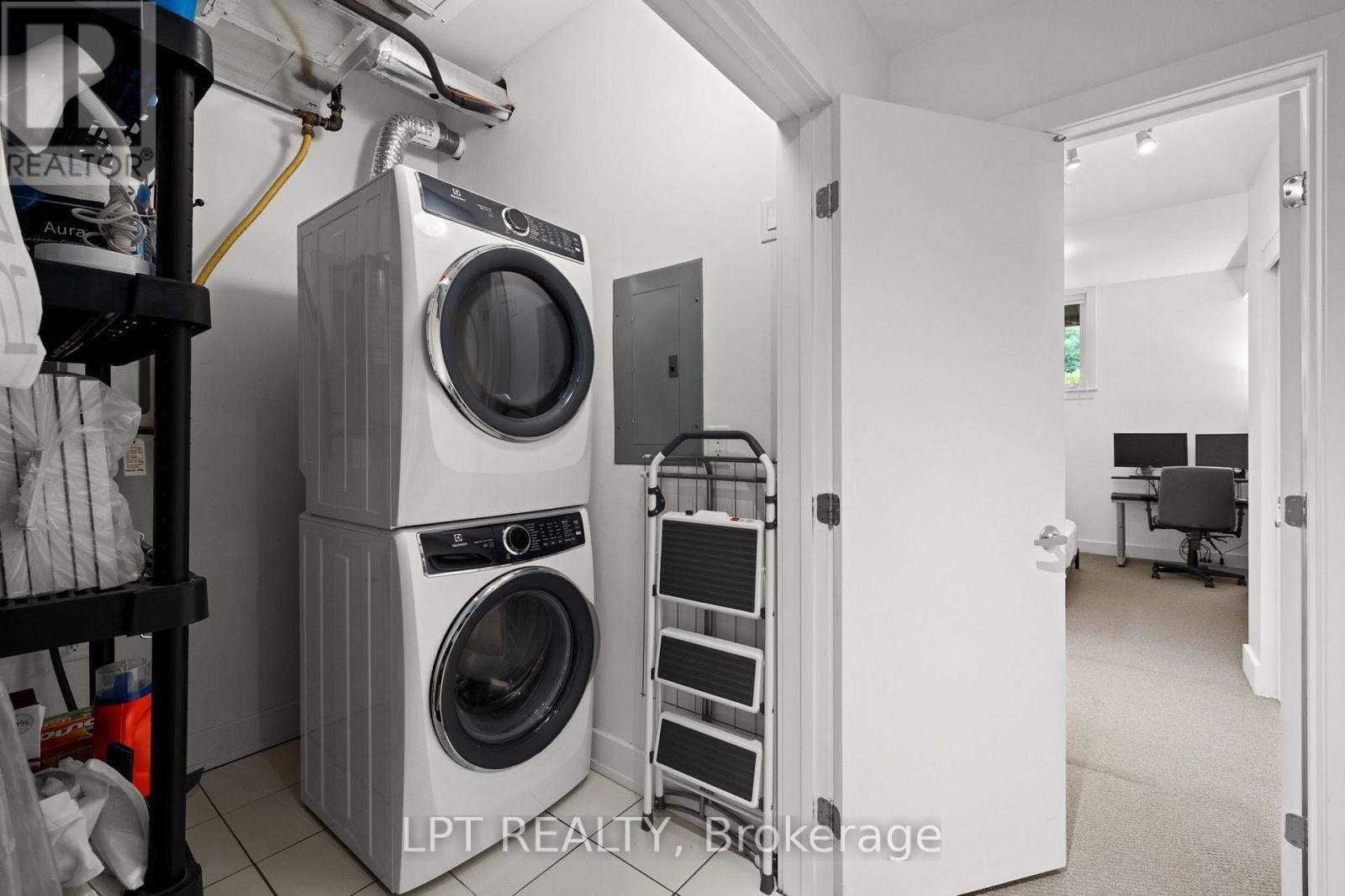 21 Bergeron Private, Ottawa, ON
